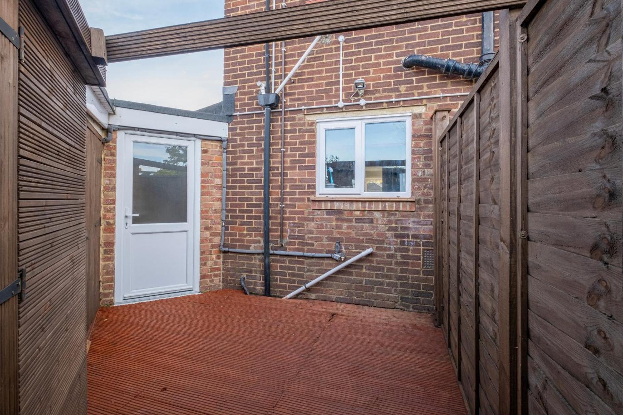 Kings House Apartment Hayes, West London Apt A Northolt  المظهر الخارجي الصورة